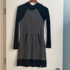 Smart wool women’s dress